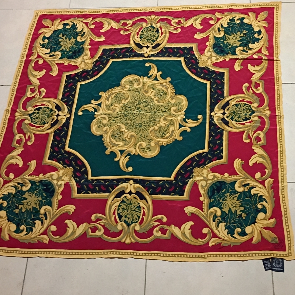 ❤️ENGLISH ECCENTRICS ENGLAND XL Silk Faces Piano Shawl Scarf 46X44
